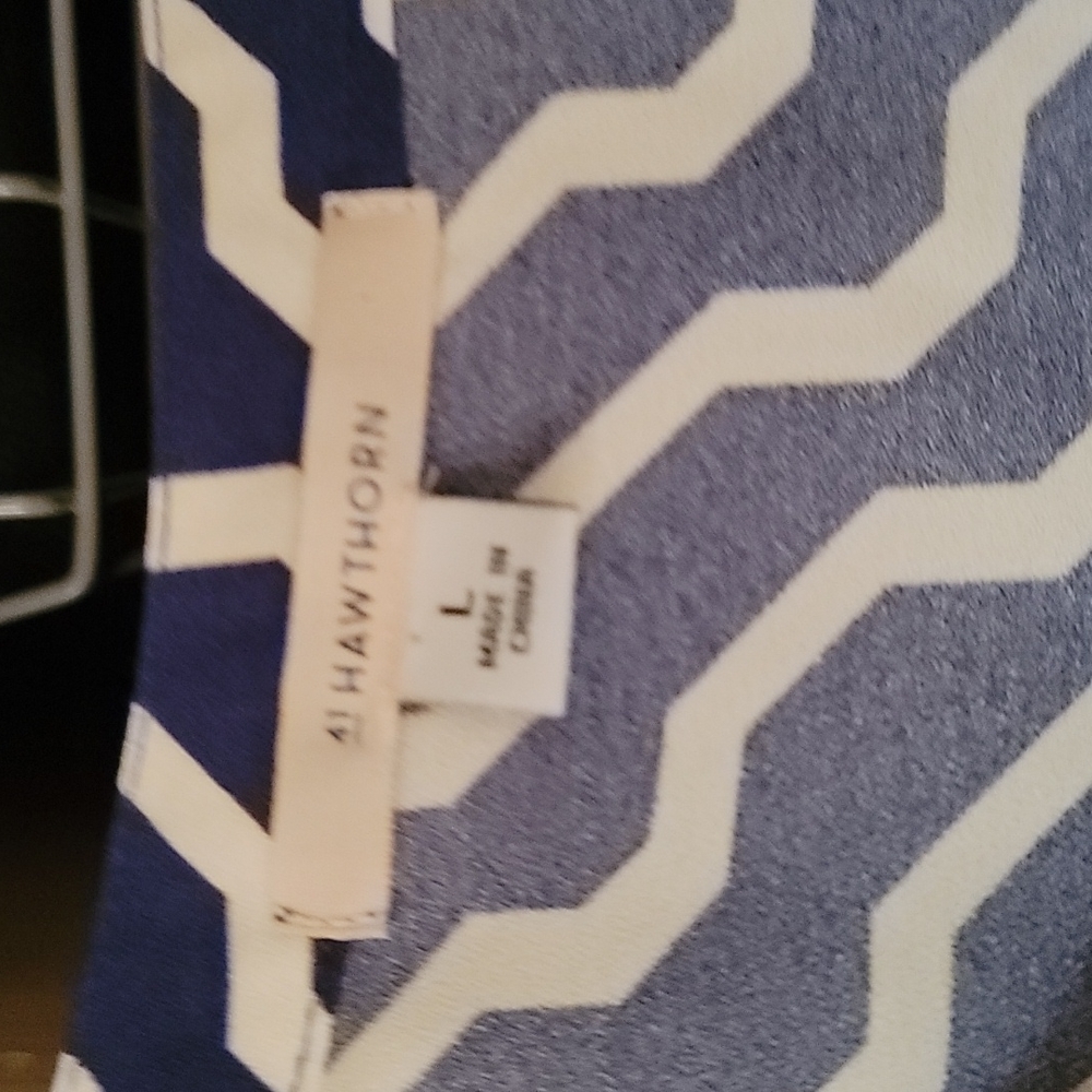 41 Hawthorn Blouse L - Picture 2 of 2